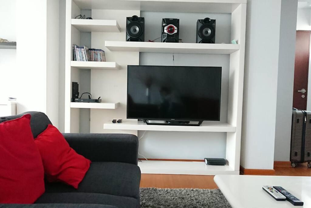 Elegante Flat En Inmejorable Ubicacion - San Isidro Apartment *